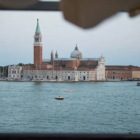帕加内利酒店 酒店 3*